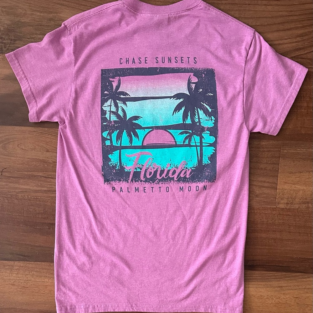 Palmetto Moon Graphic Shirt, Adult Small